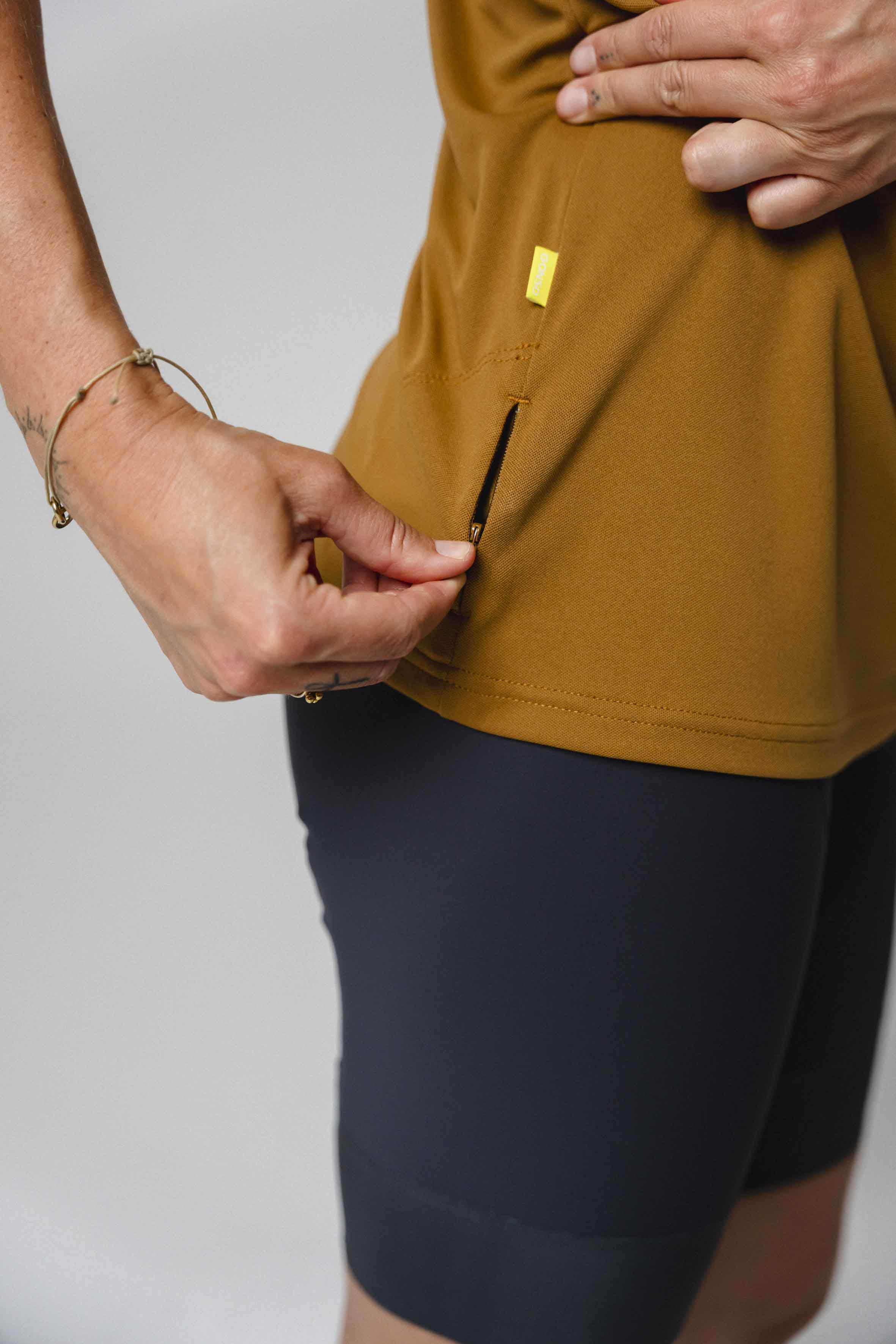 Reißverschluss, Tasche, braun, Jacke, Shorts, jackets-pocket, zipper-pocket, brown-ochre, fleece-jacket, elastic-hem