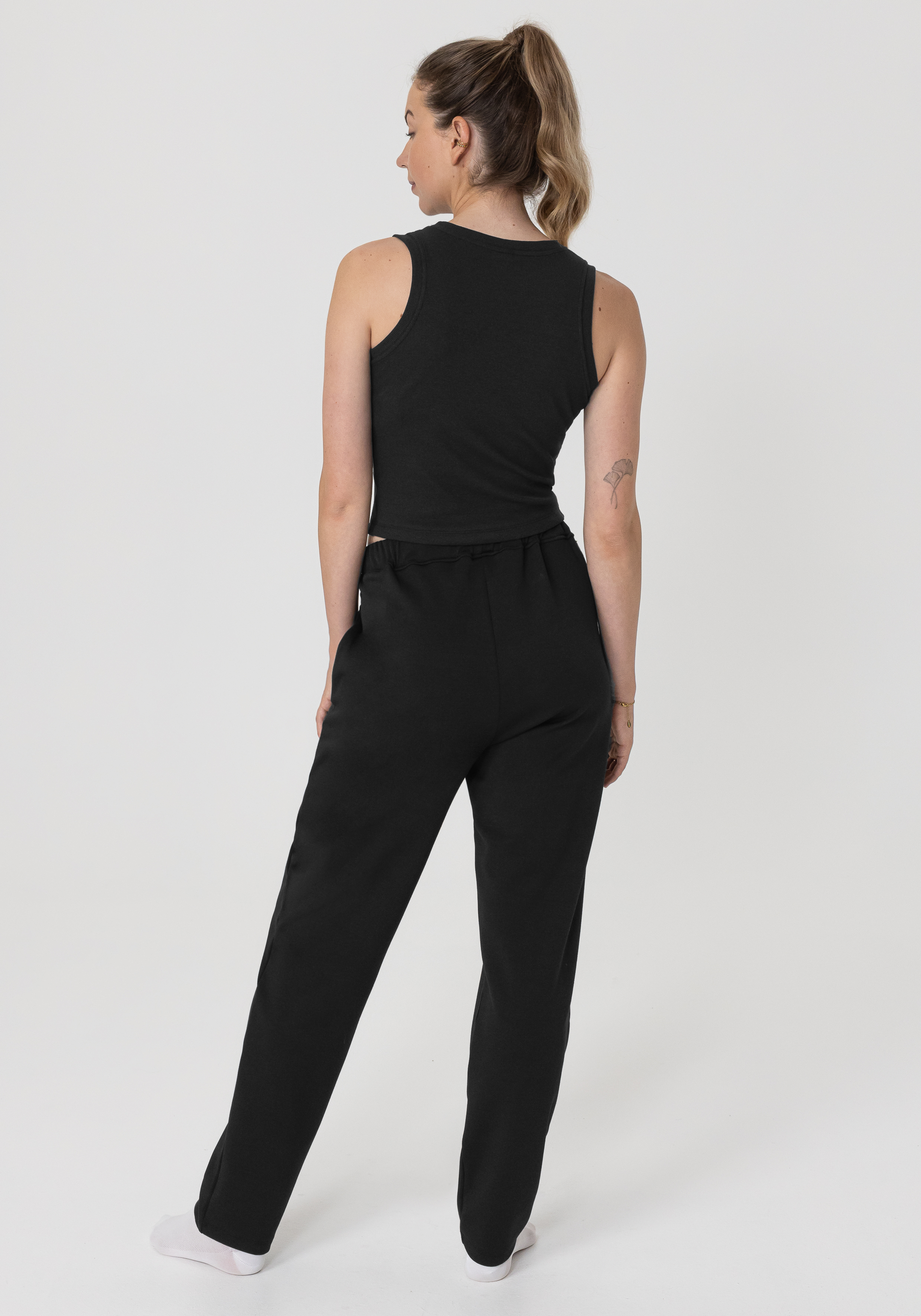 Off-Bike Crew Rib Top W Top ohne Ärmel, schwarz, Tanktop, Damenoutfit, casual, Tanktop, Schwarz, 袖無し, 软质, Hose, Tanktop, schwarzes Top, ärmellos, schwarze Hose, Jogginghose