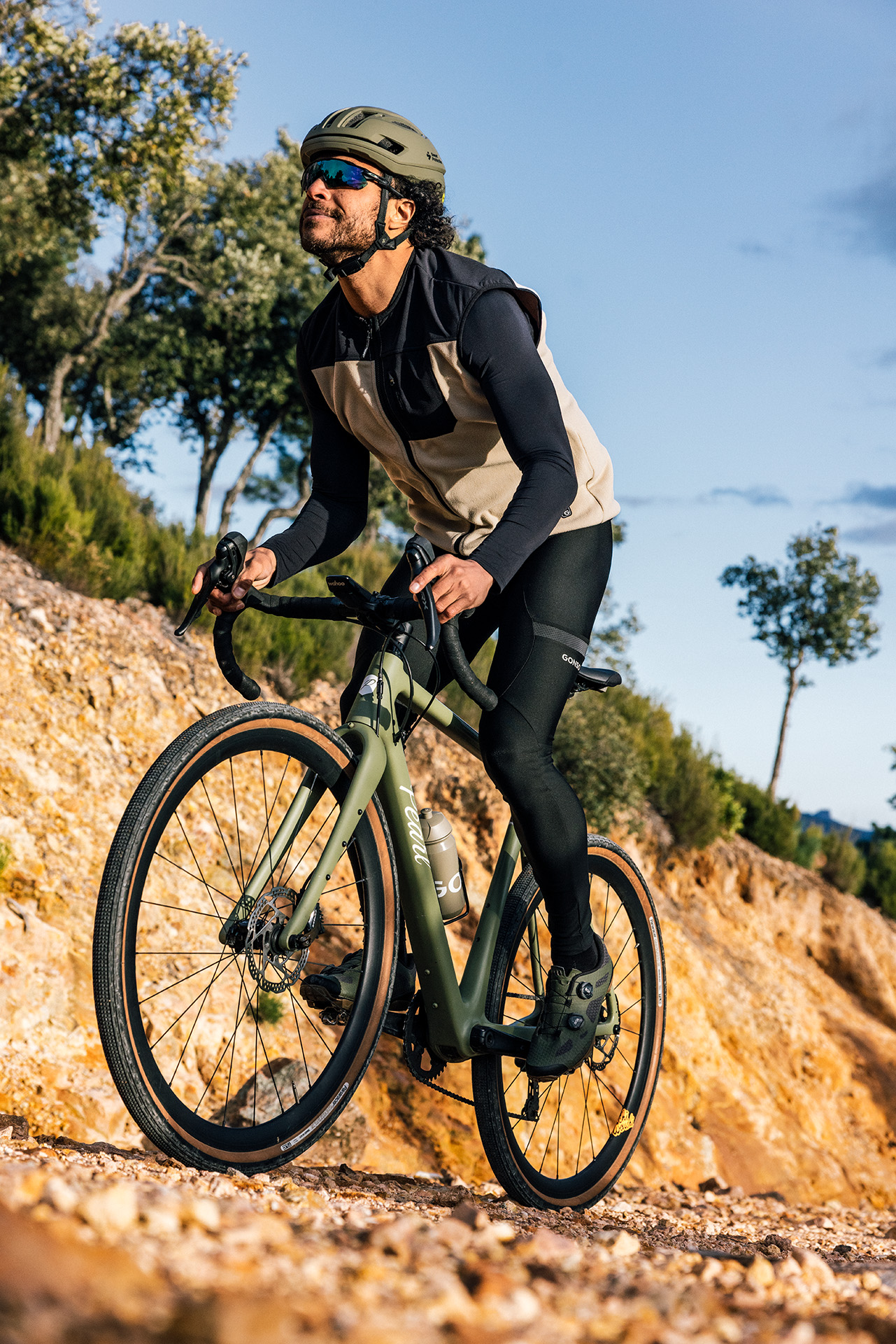 GONSO_FW-2025-1178_96dpi Helme, Fahrrad, Fahrzeug, Person, Rad