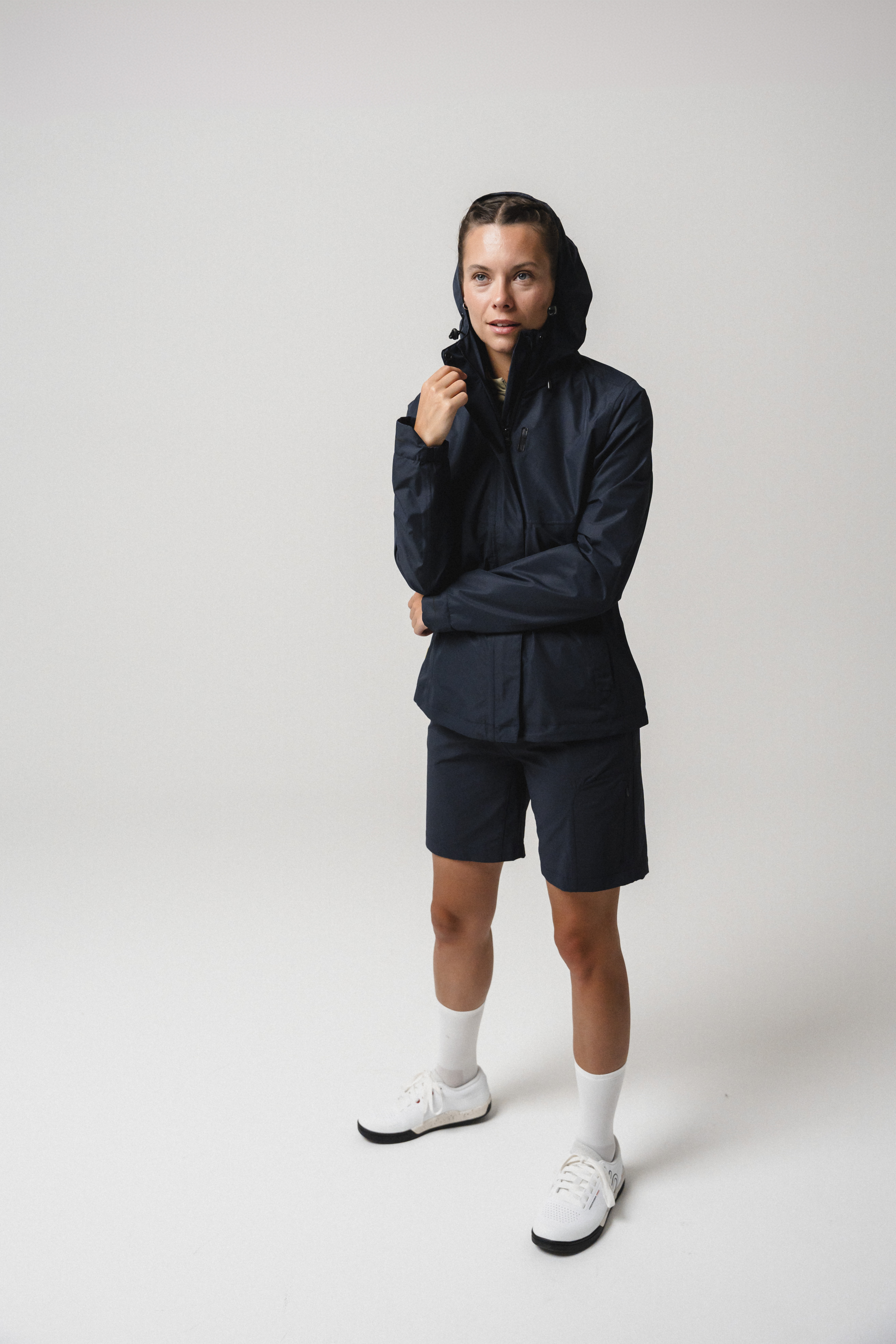 Mantel, Kurze Hose, Jacke, Person, Schuh