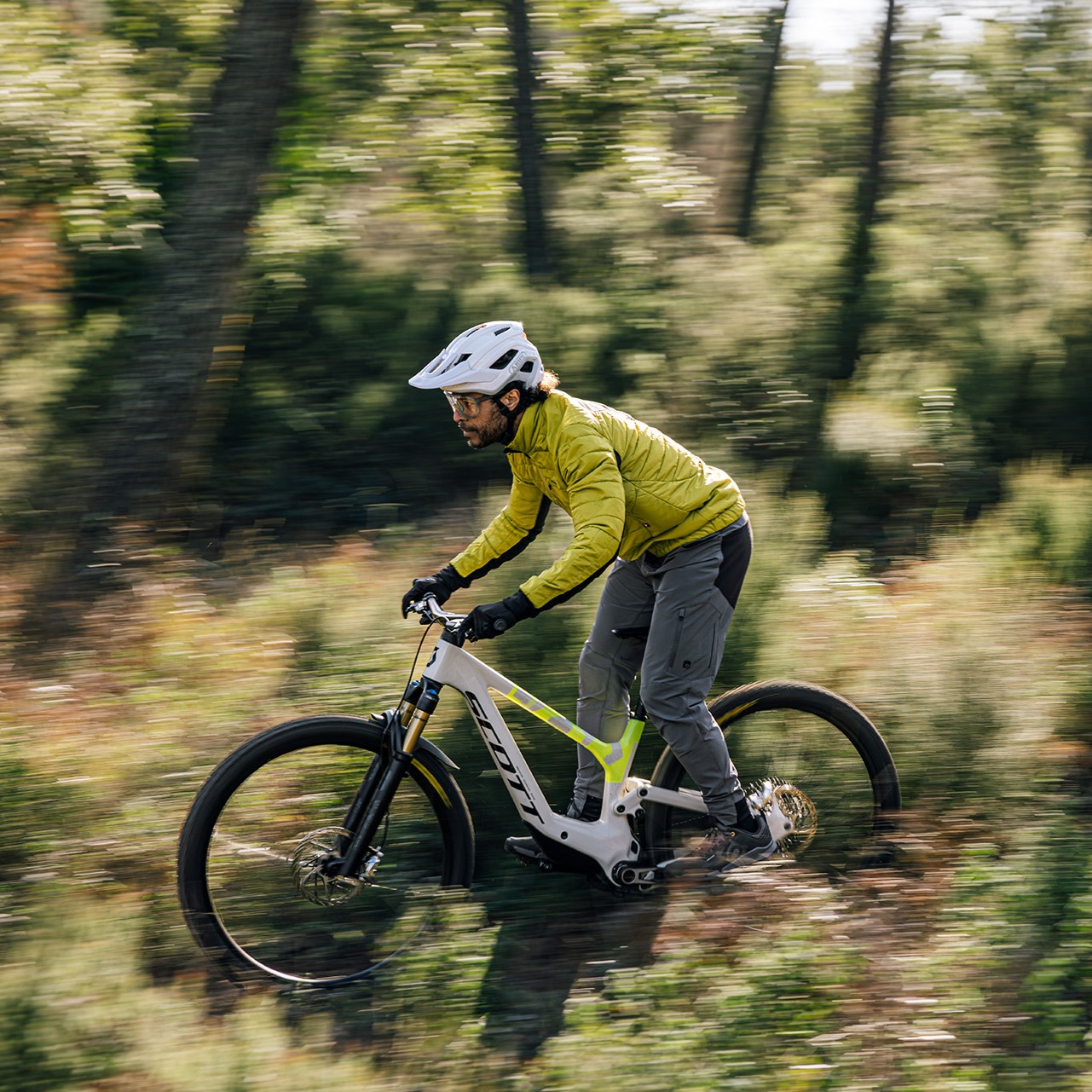 GONSO_FW-2025-4219_96dpi_(1) Handschuh, Helm, Fahrrad, Mann, Person