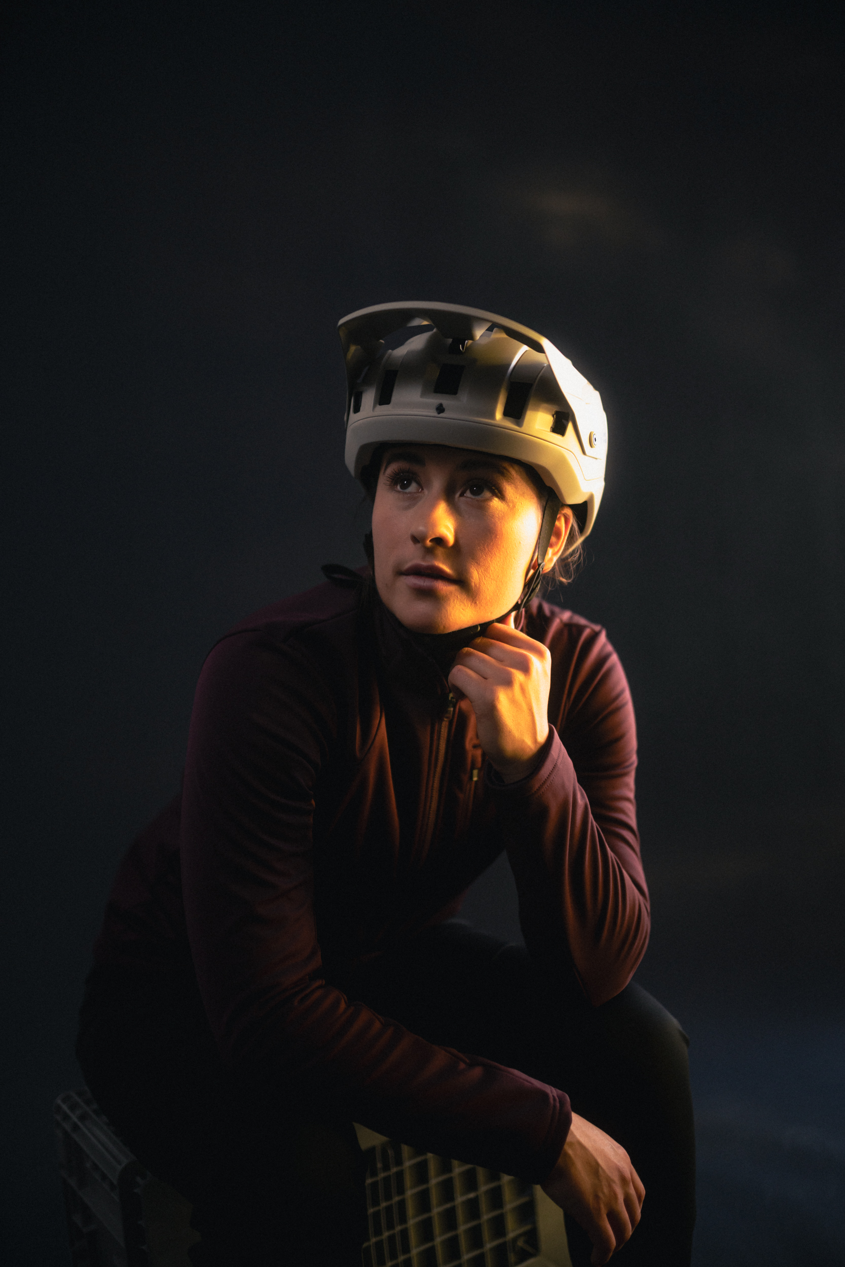 Helme, Finger, Person, Schutzhelm, Sturzhelm, Helme, Finger, Person, Schutzhelm, Sturzhelm