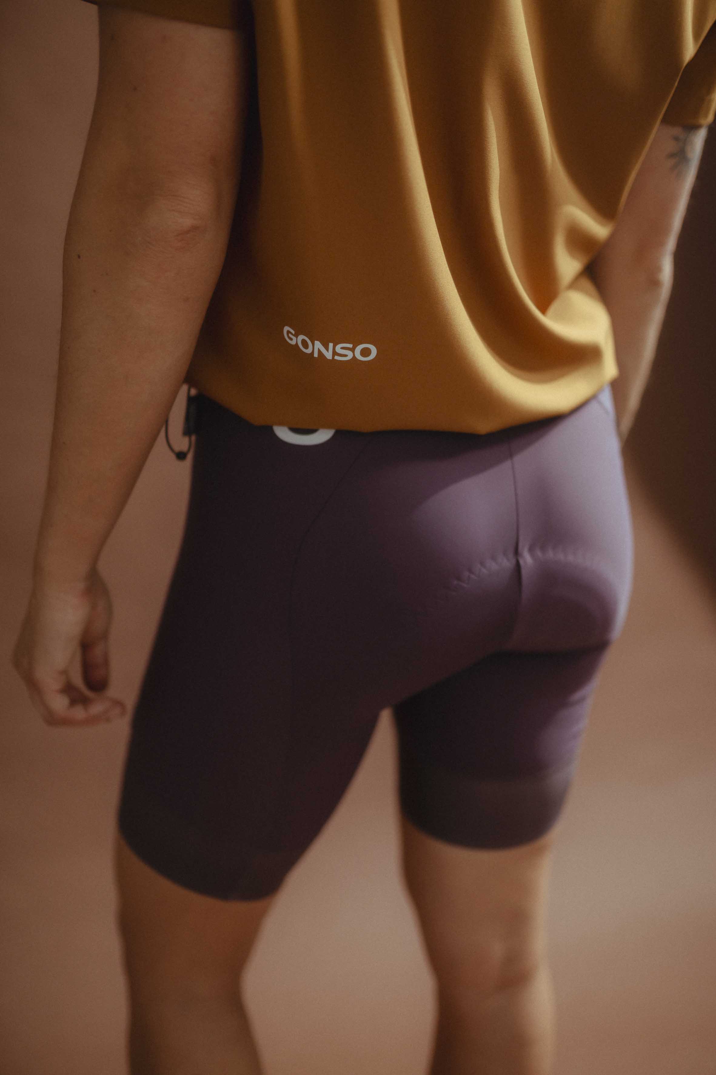 Radhose, Bikerhose, Lila, Kniebedeckung, Sportbekleidung