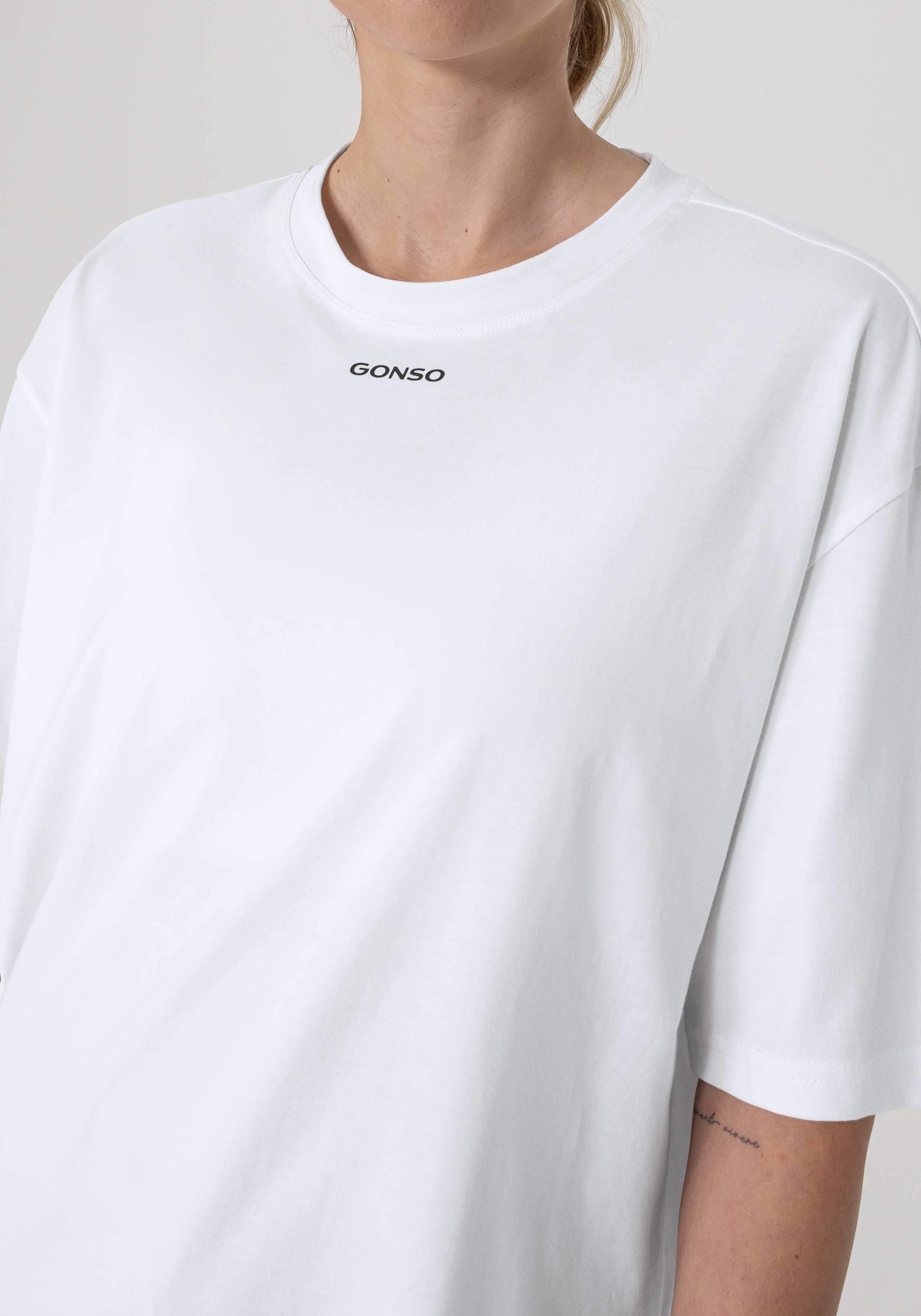 Off-Bike Crew Shirt Tee, T-Shirt, weiß, Kurzarm, logo-Text, weißes T-Shirt, Rundhalsausschnitt, Kurzarm, GonsO?, Streifenlos?, T-Shirt, White, Short sleeve, Crew neck, Logo text